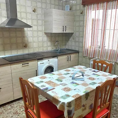 Nyaraló Caheta *